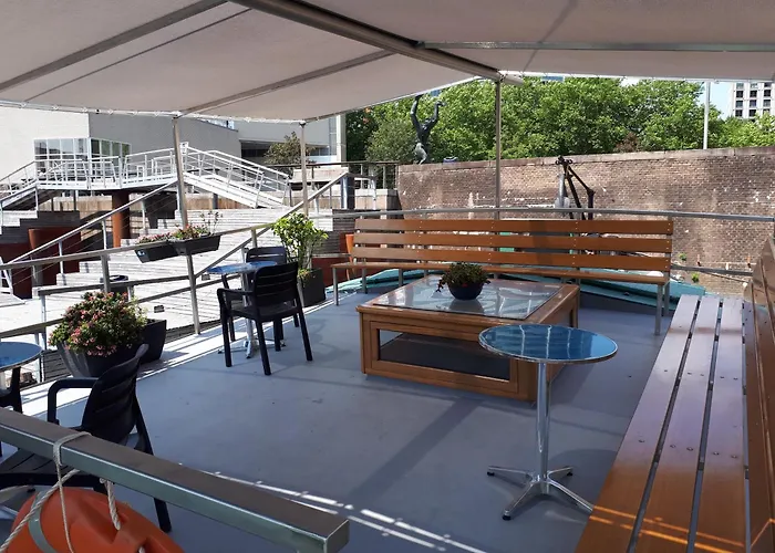 Boat On Water Hele Schip Rotterdam