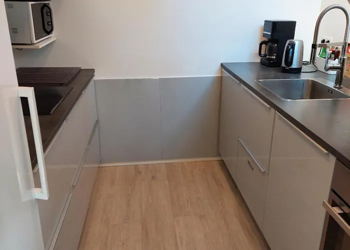 Boat On Water Hele Schip *